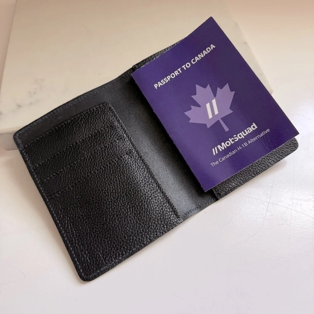 Roots Passport Card Cover Cervino